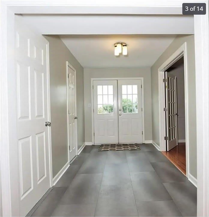 2945 Riverbend Drive – photo 2