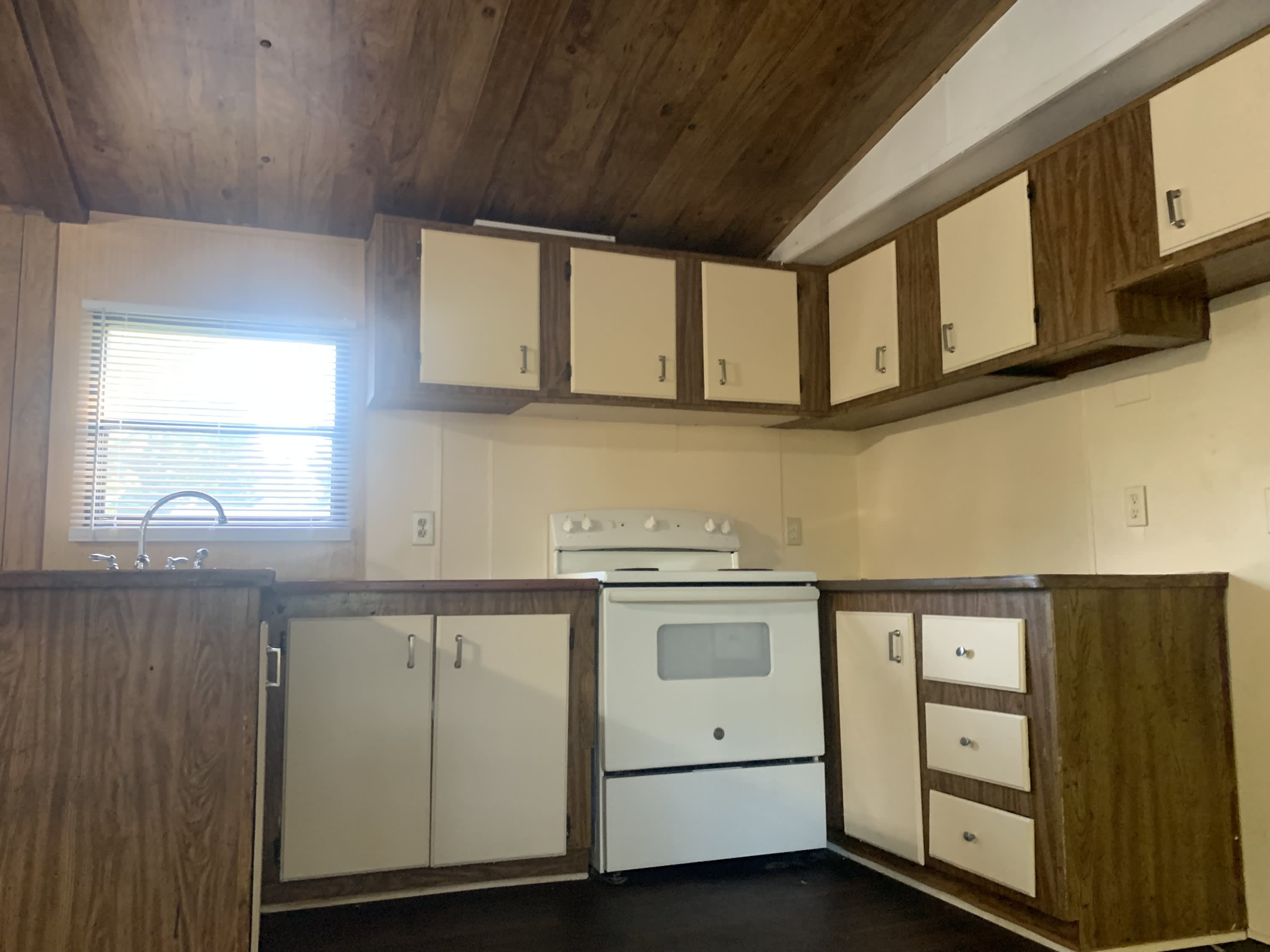 1711 Roscoe Howey Road – photo 5