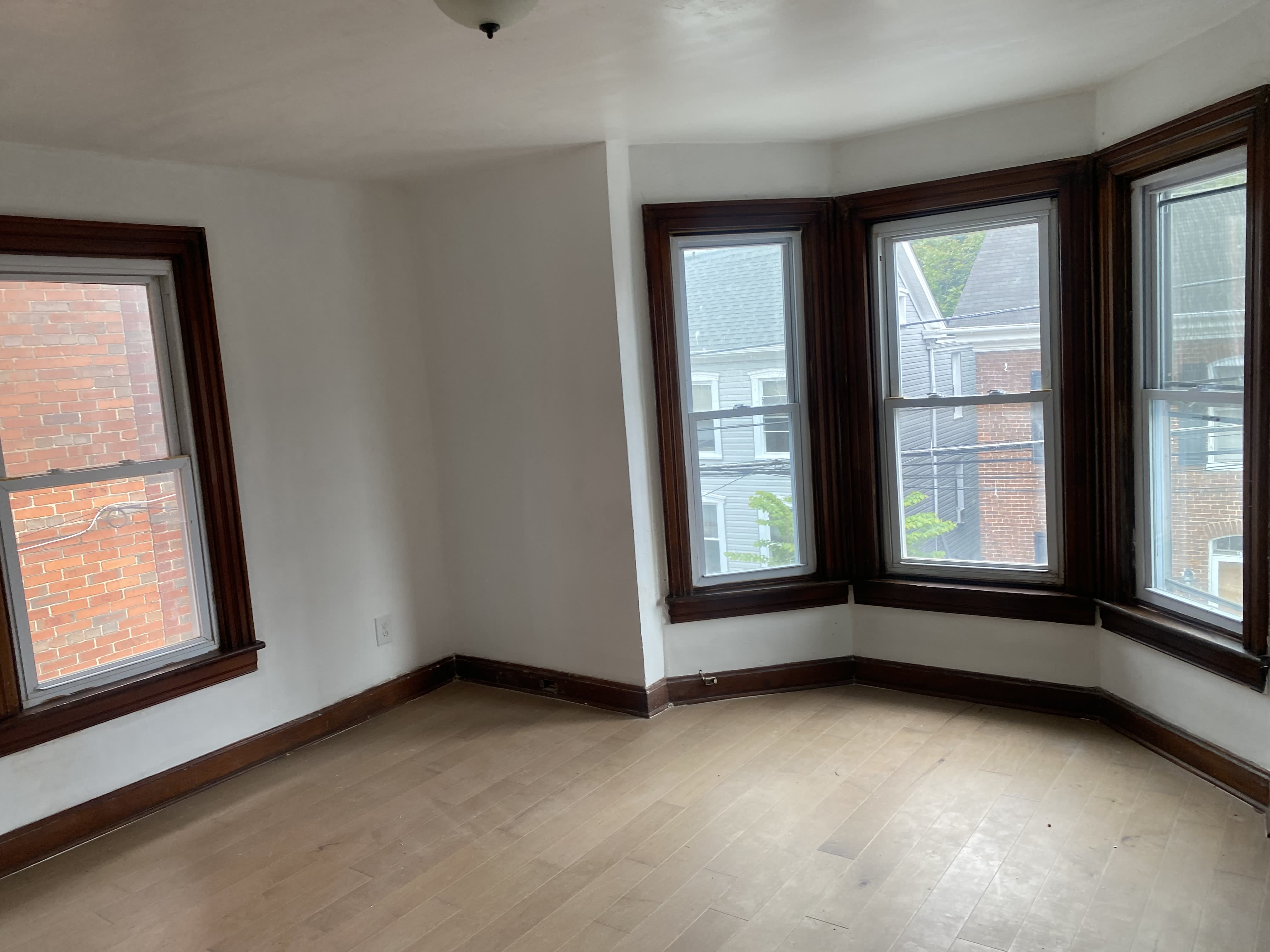 227 N Locust St – photo 4