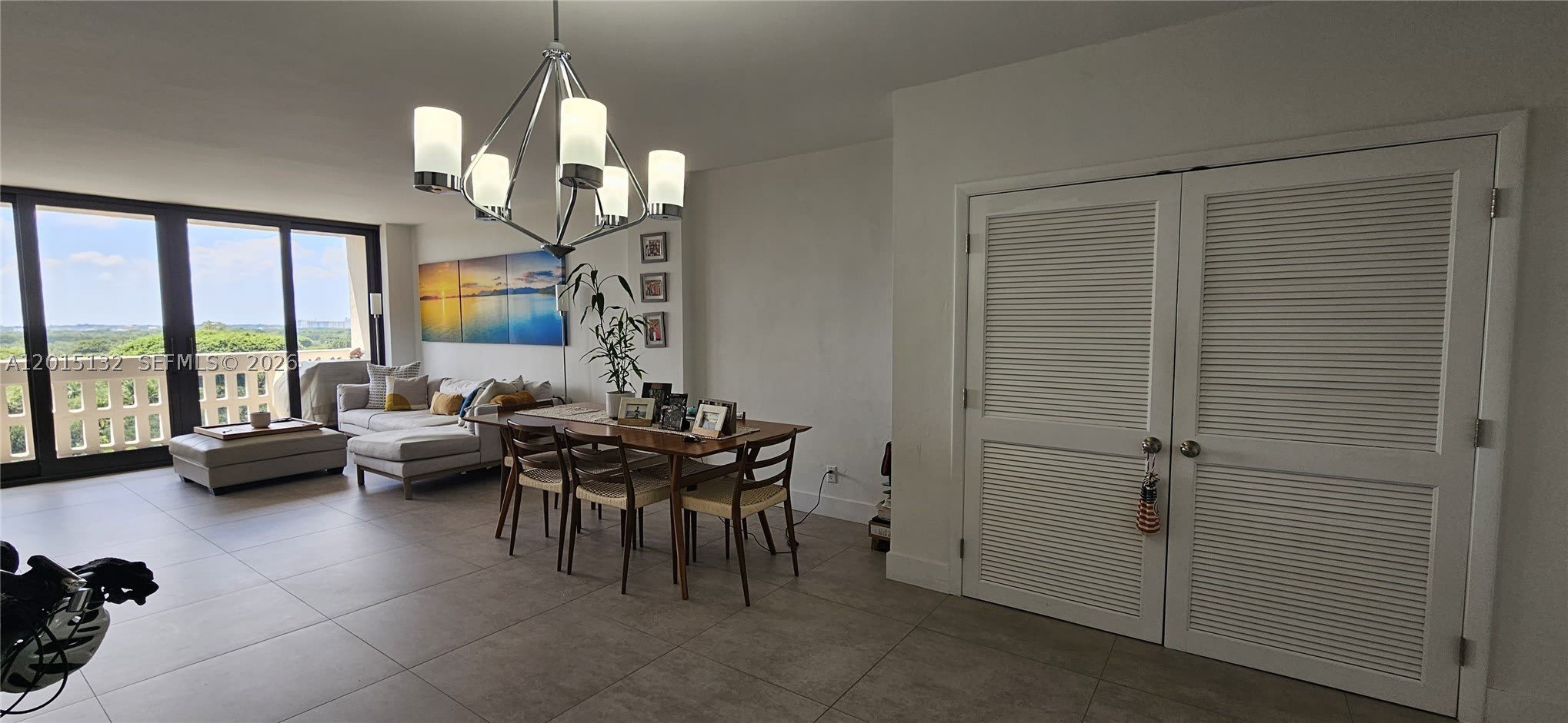 90 Edgewater Dr – photo 4