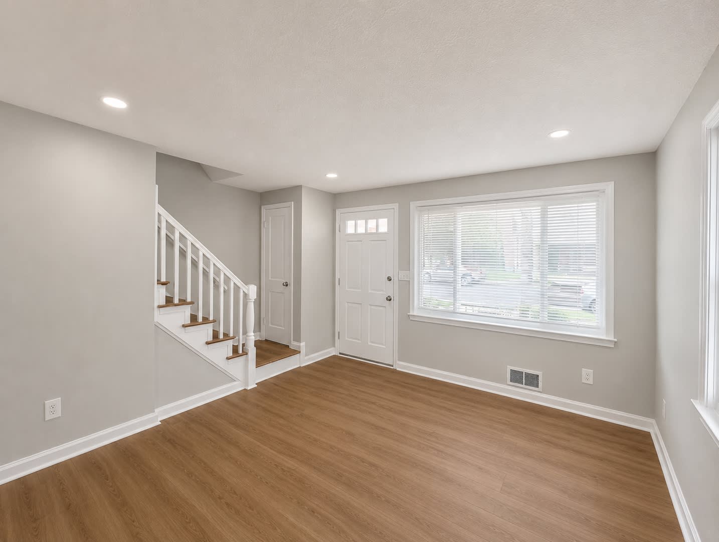Charming 3 Bedroom Home with Finished Basement & Fenced Backyard – photo 3