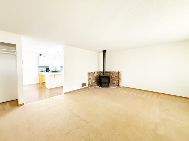 2695 McKinley Place Southeast – photo 4