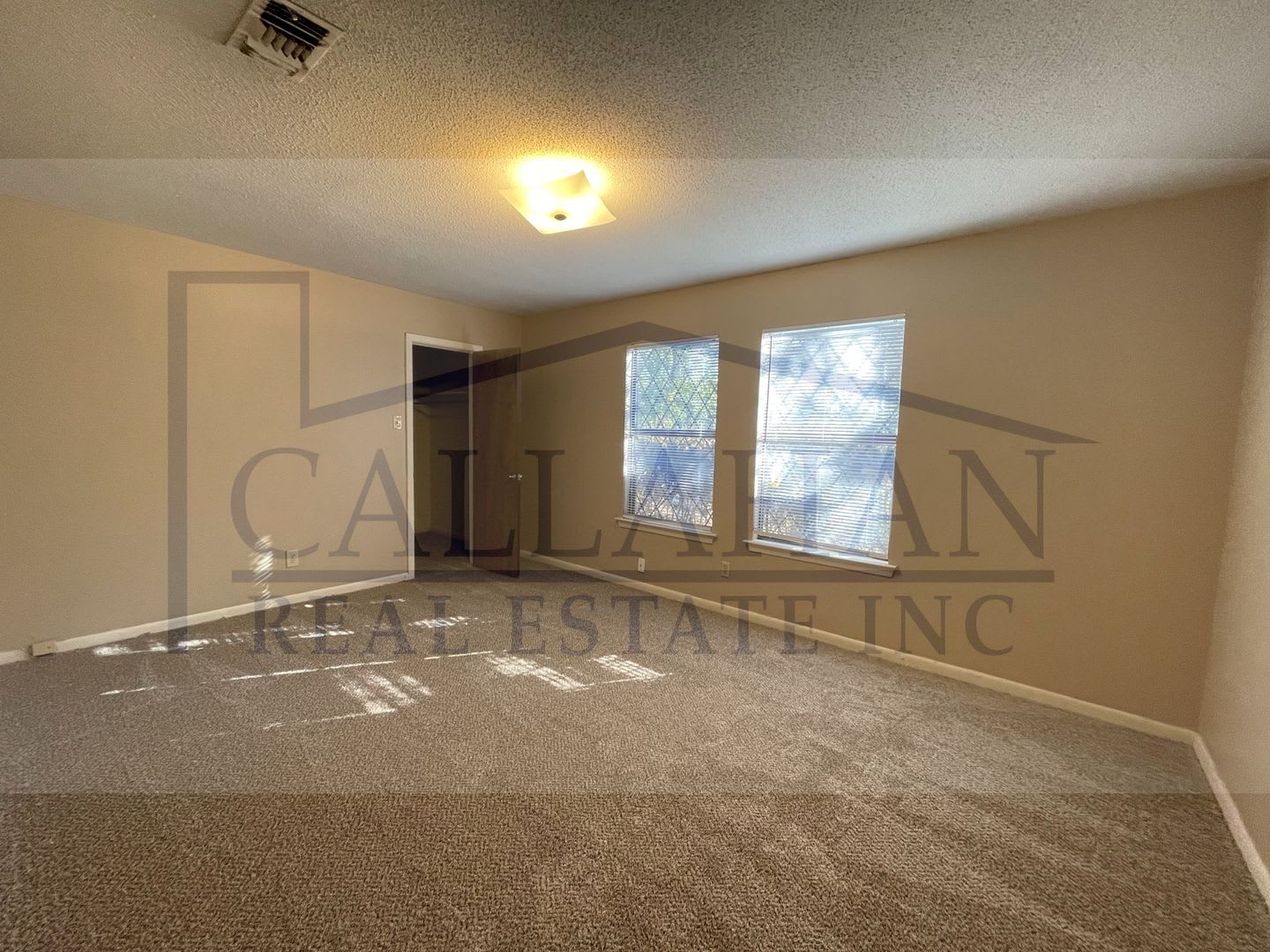 Sherwood 3 bedroom 2 bath – photo 1
