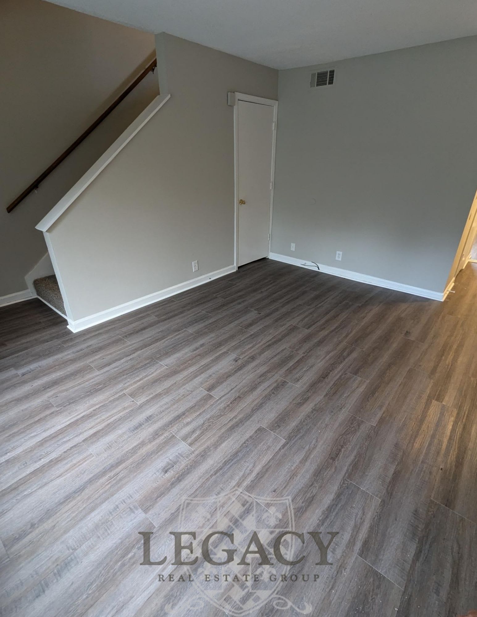 813 Holder Court – photo 2