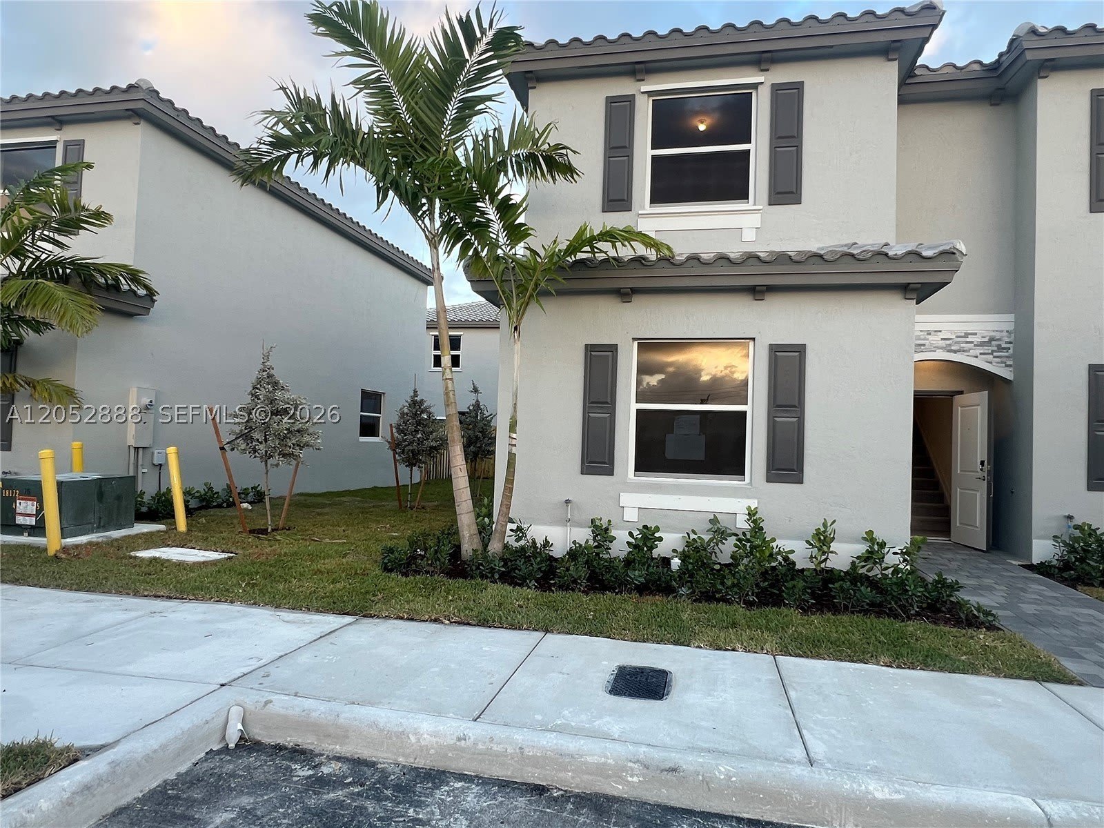 106 SE 11th CT – photo 1