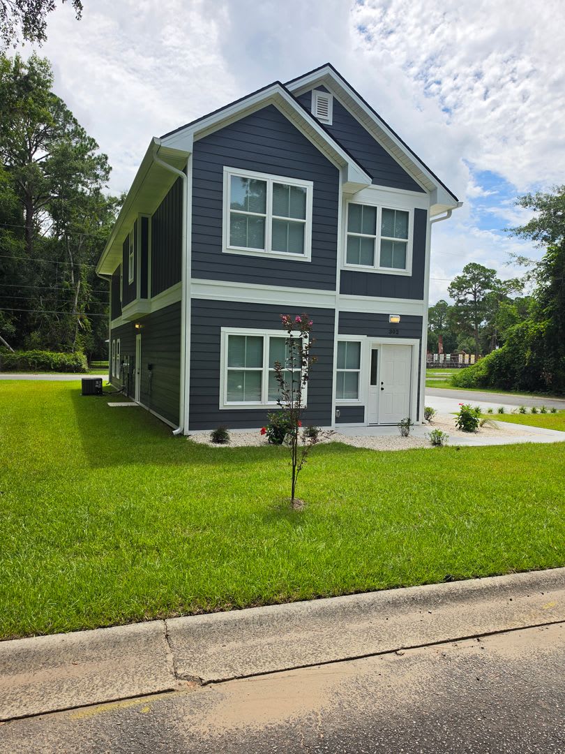 Charming 3 bed, 1.5 bath – photo 2