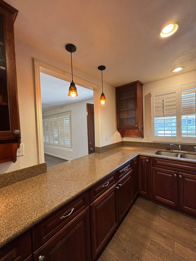 Rolando Park Available Now Large 4 Bedroom 3 Bath Home Don T Miss Out – photo 3