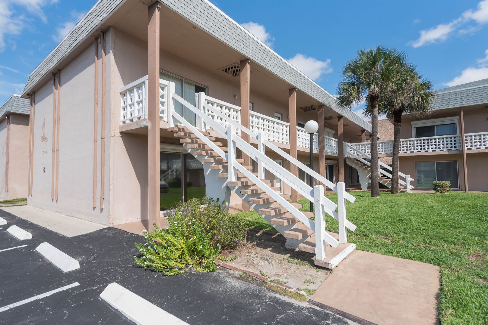 Escape To Paradise At This Vibrant Cocoa Beach Condo Not Available Jan March 2027 – photo 1