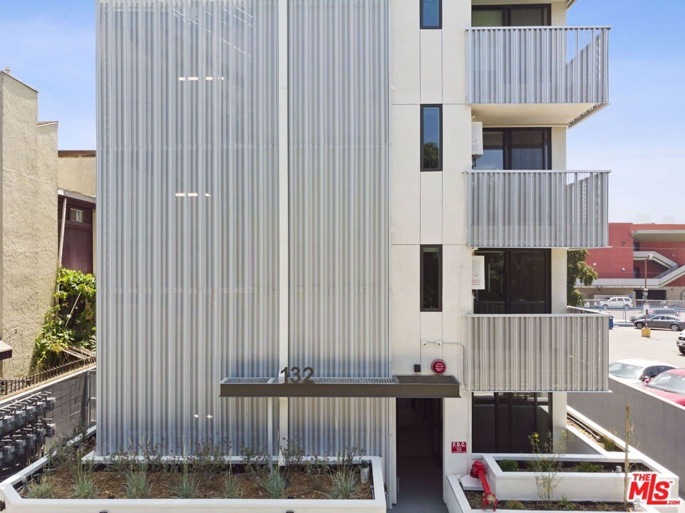 132 Rosemont Ave – photo 1