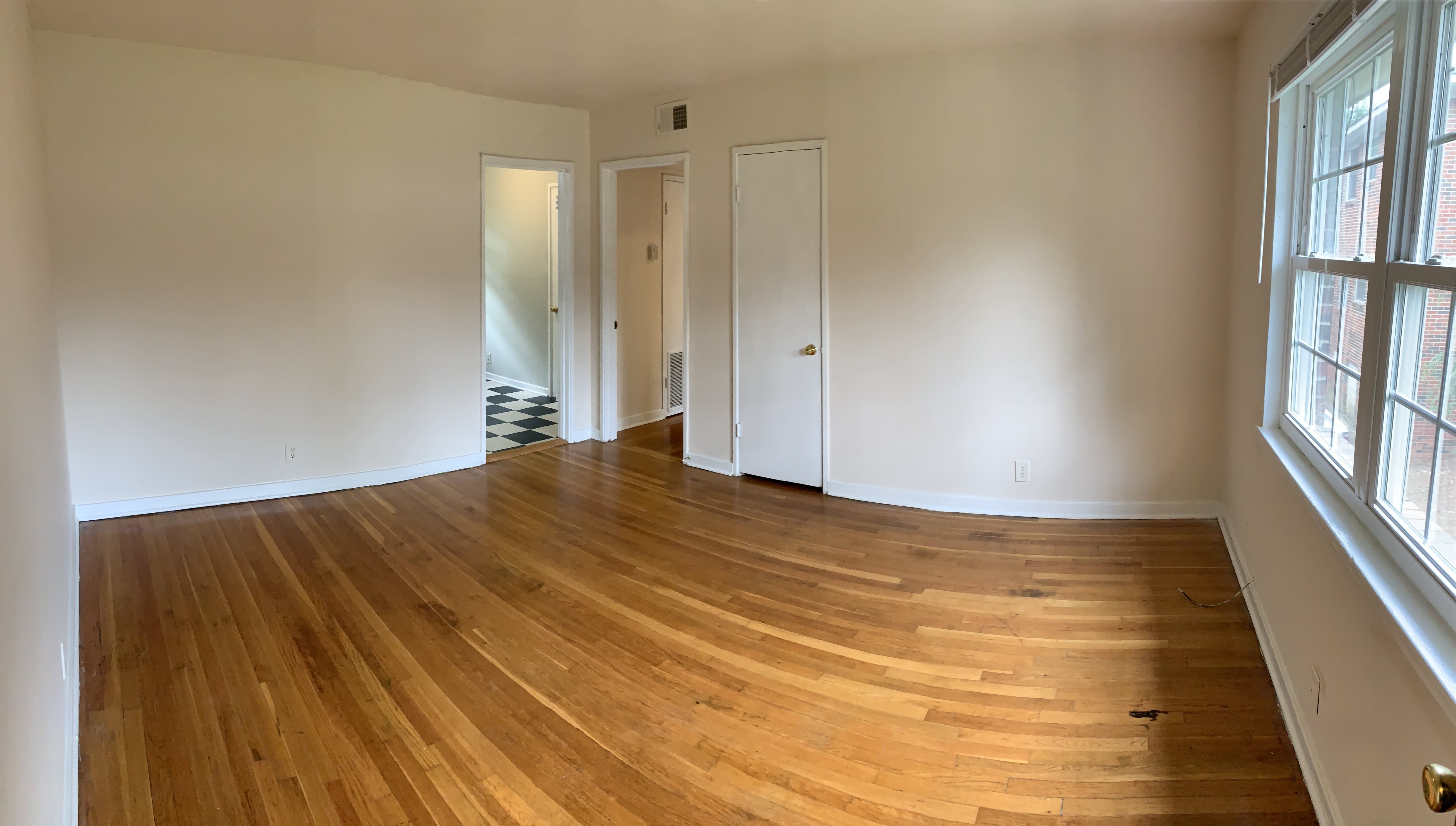 1902 Courtney Dr – photo 4