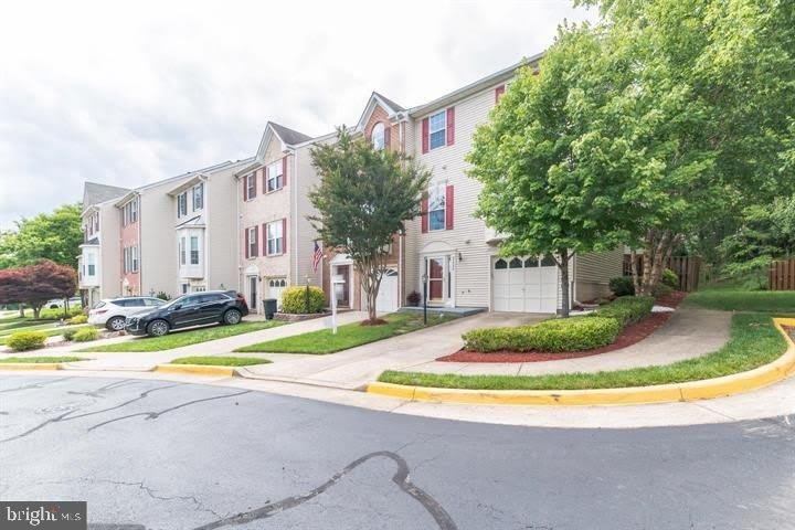5520 Jowett Court – photo 4