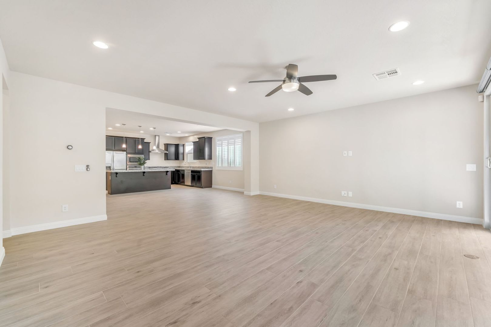 Stylish Single-Story Home with Covered Patio & Premium Finishes – photo 5