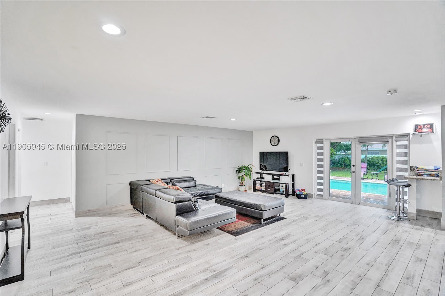 17000 NW 18th Ave – photo 3