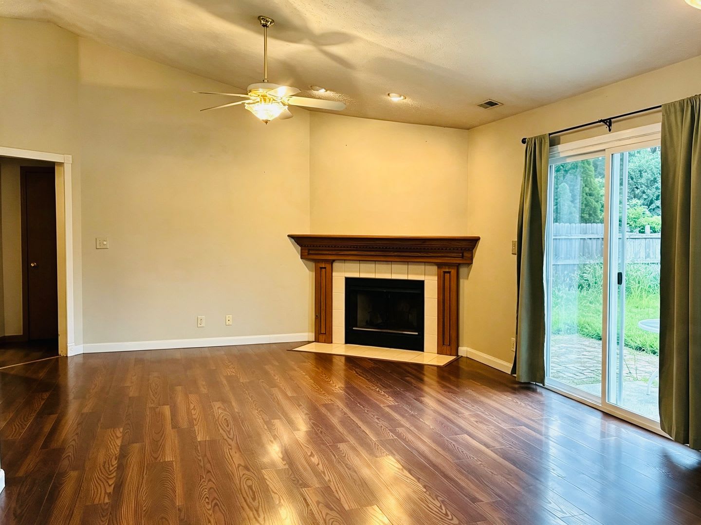 Welcome To 4327 Hadley Ct – photo 2