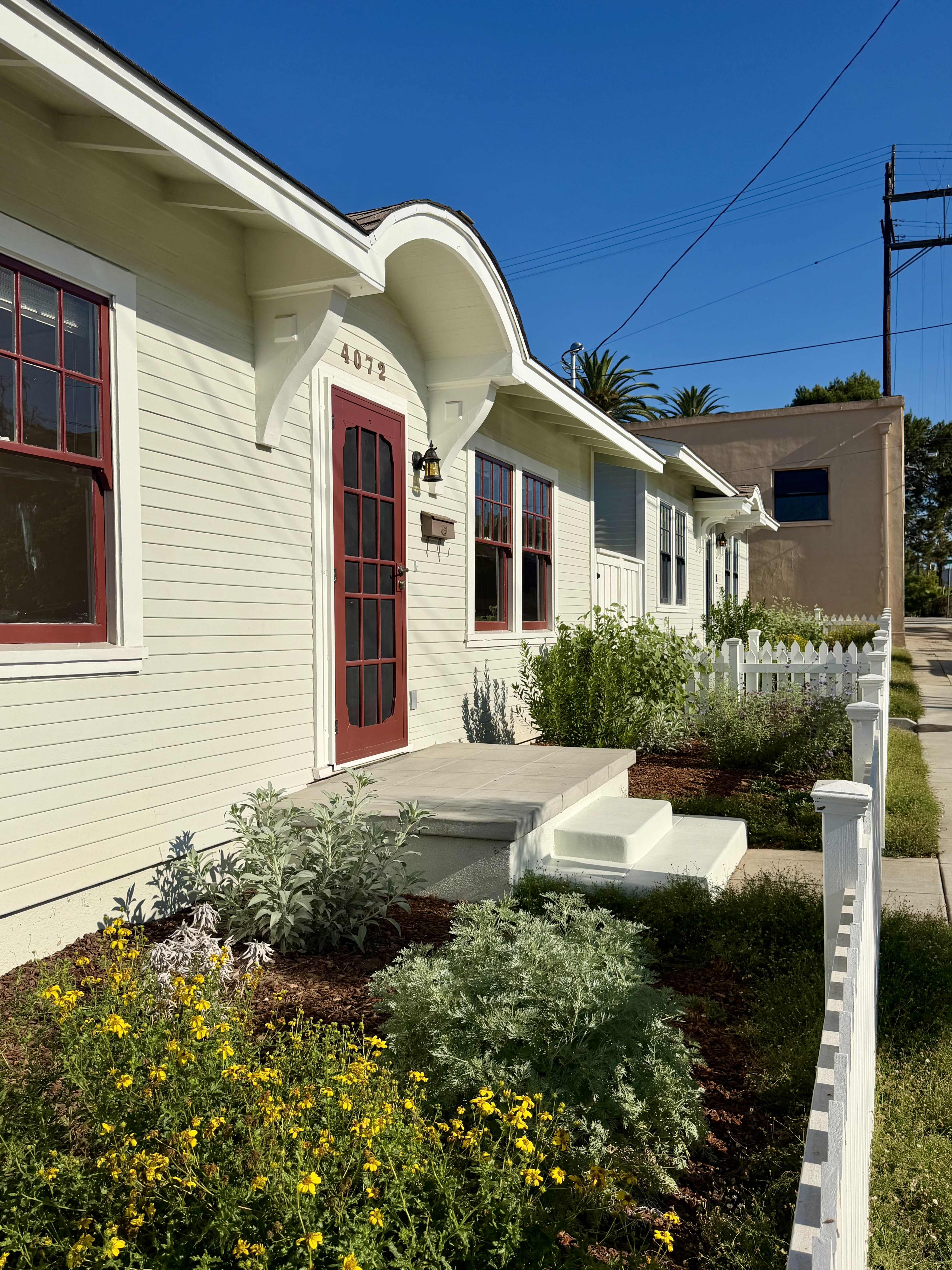 4072 Stephens St – photo 2