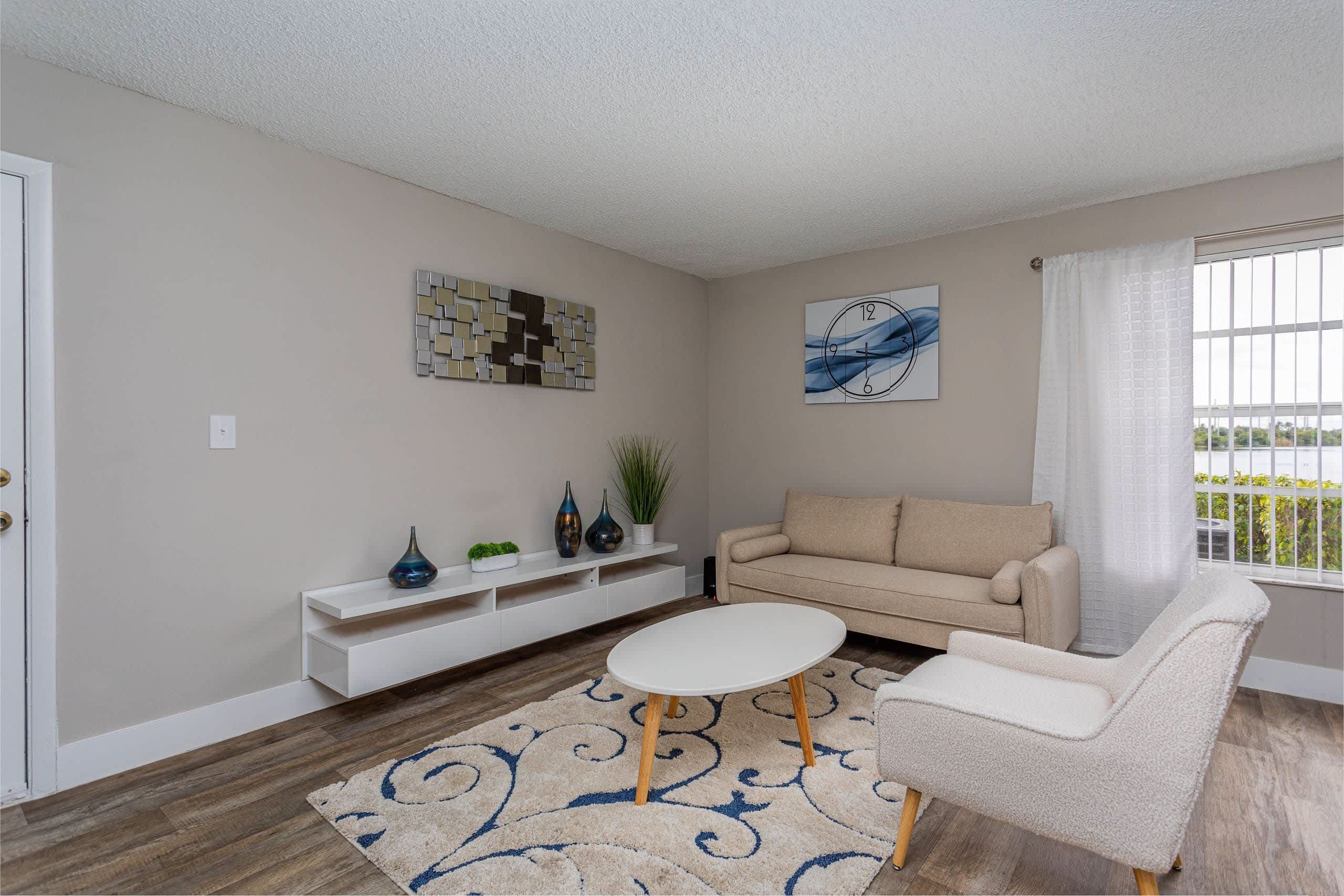 The Landings at Pembroke Lakes – photo 2