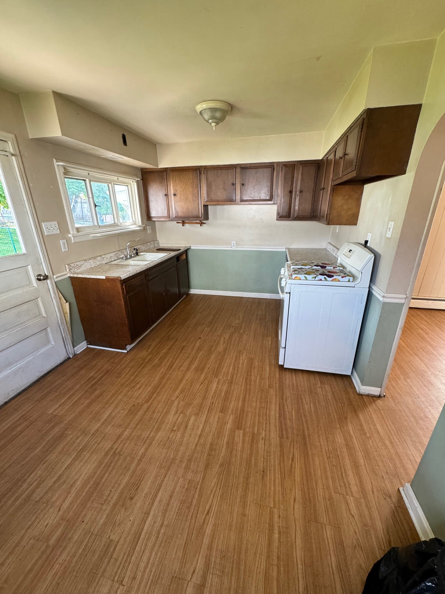 1260 Allison Ave – photo 4