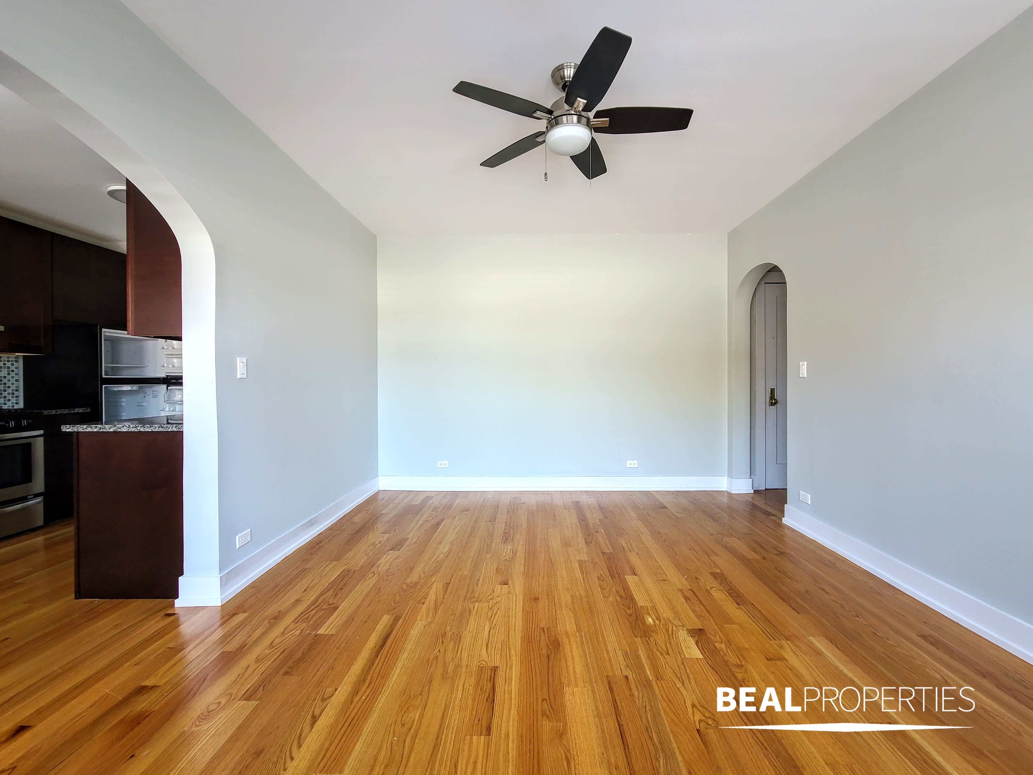 545 Chestnut St – photo 2