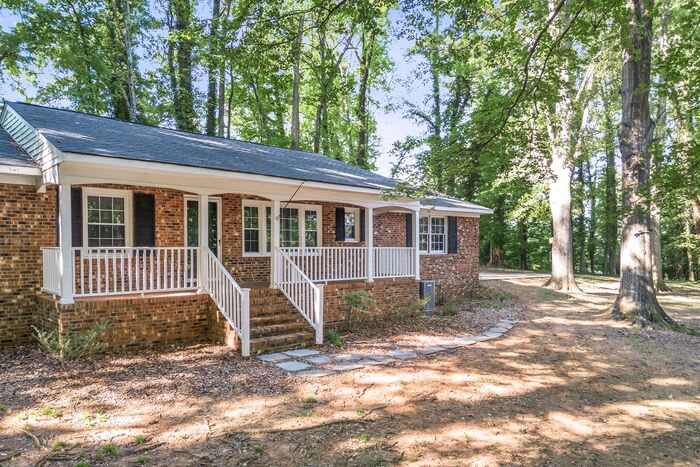 3905 Waterton Road – photo 2