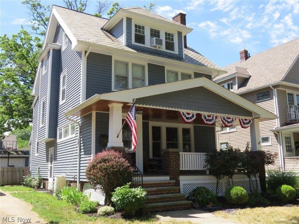 17469 Norton Avenue – photo 1