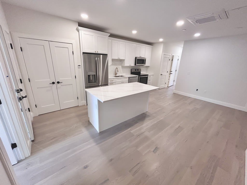 120 Emerson St – photo 3