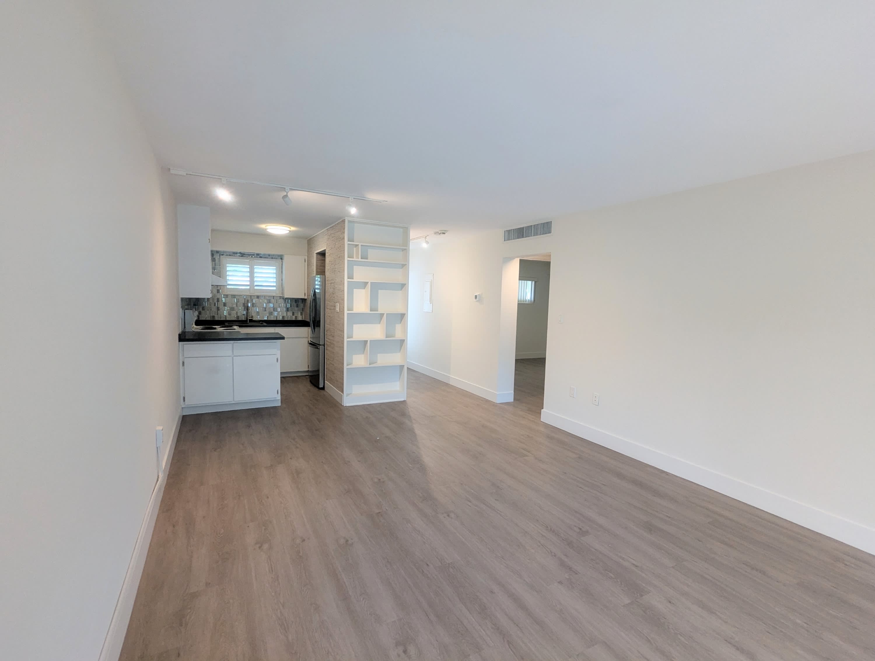 2155 Wood Street 1 – photo 3