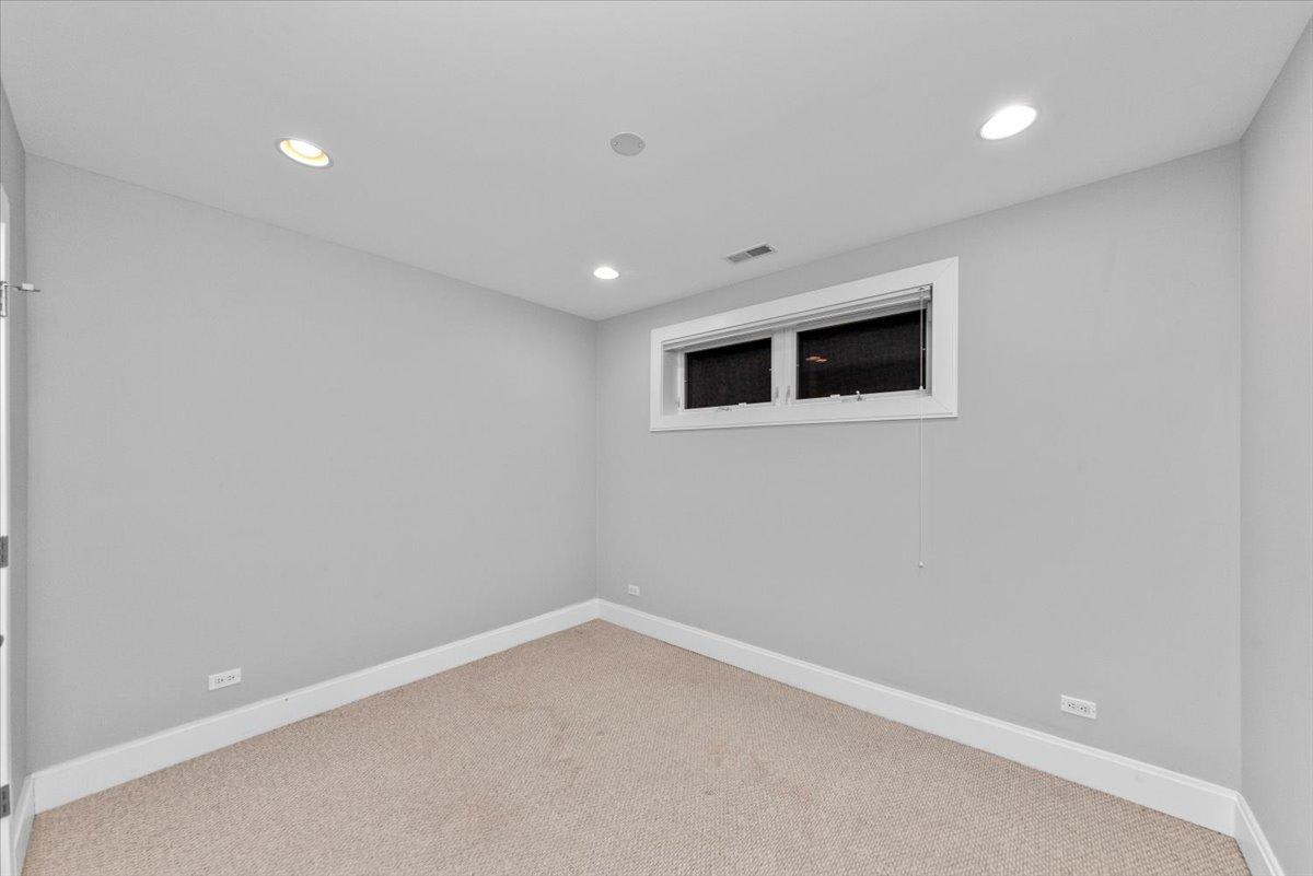 1838 W Erie St – photo 3