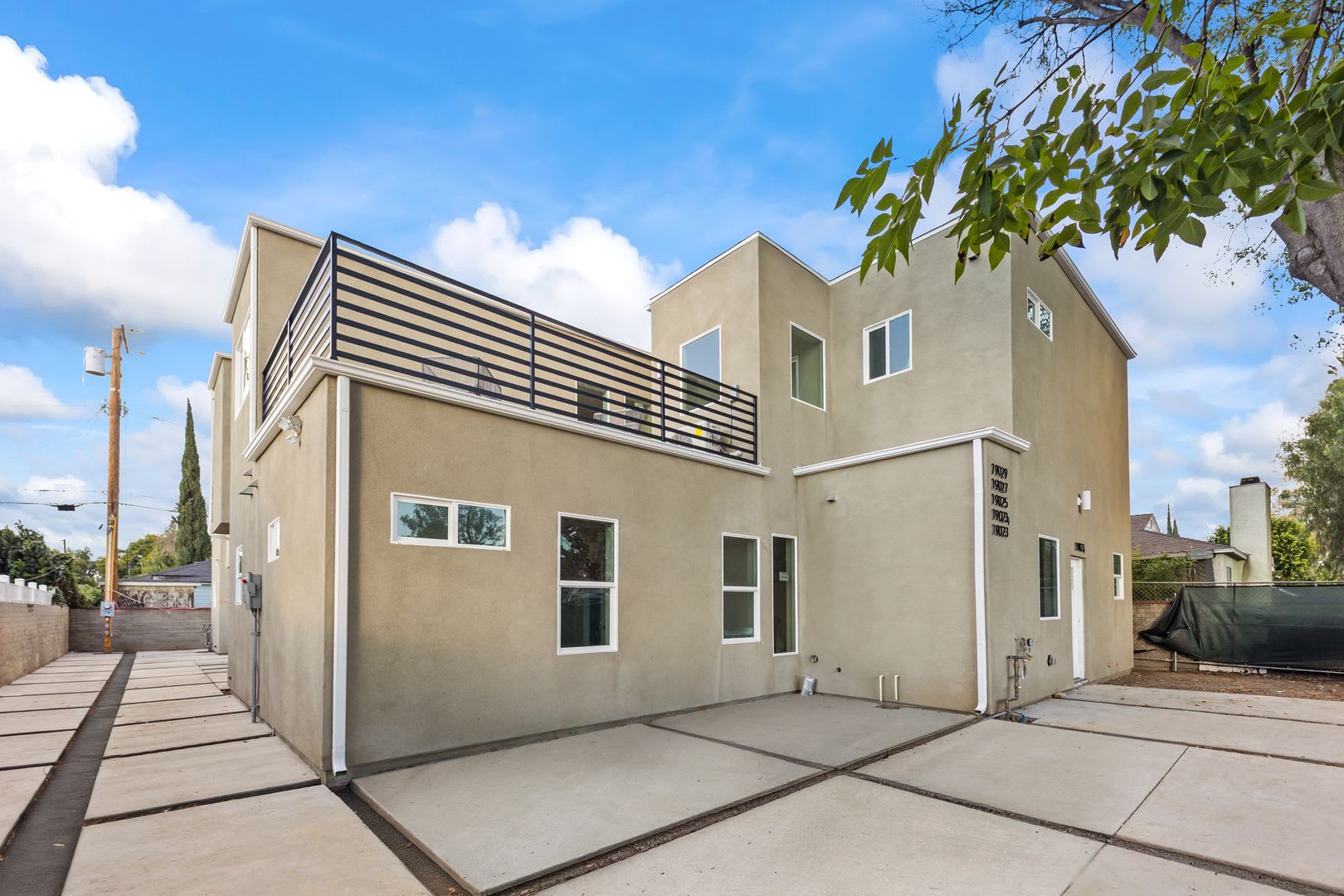 19025 Bassett Street – photo 3