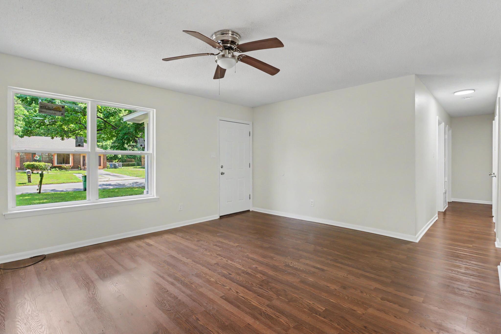 4136 Mimosa Drive – photo 3