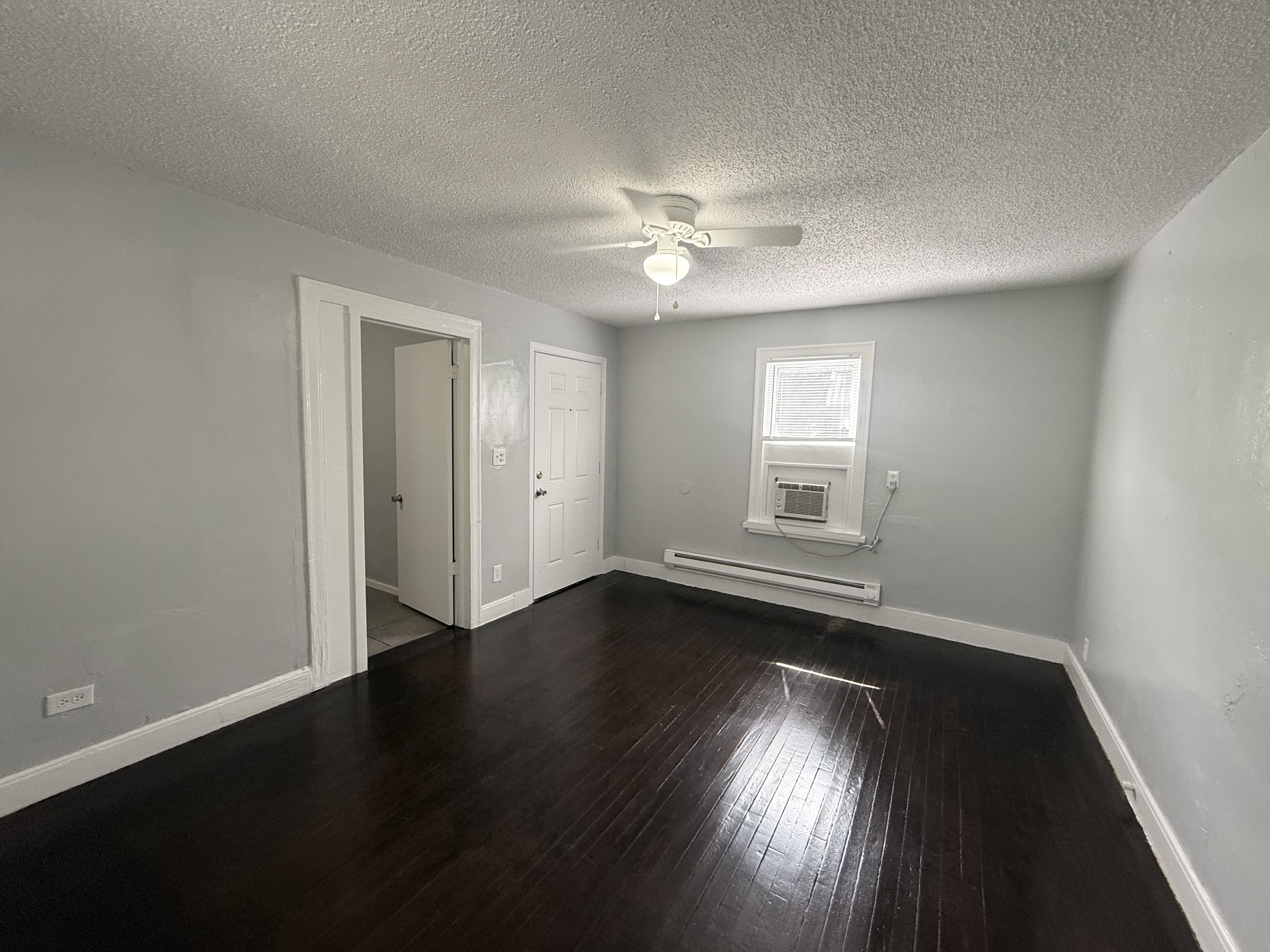 1323 NE 7th St – photo 3