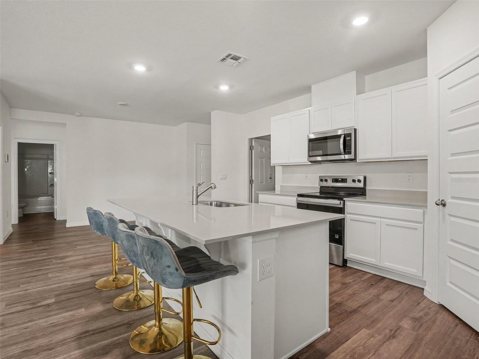3377 WAKEFIELD Drive – photo 5