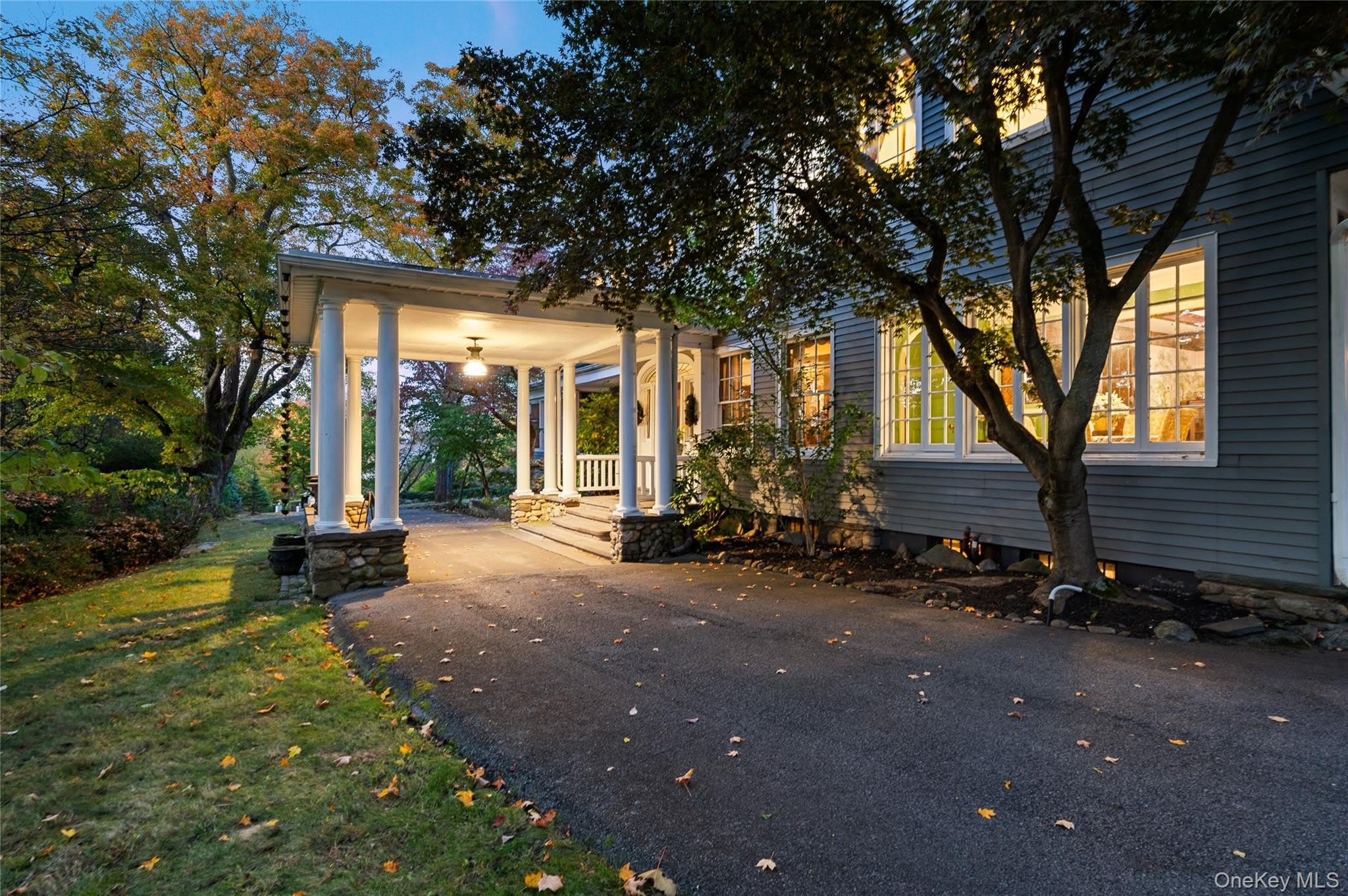 5 Trinity Place – photo 2