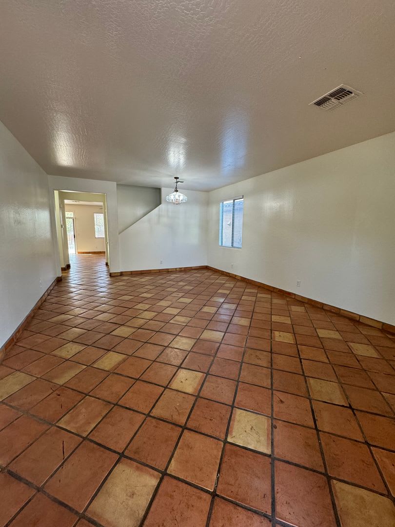 Spacious 4Br 2 5Ba Home In Trailside Community Laveen Az – photo 2