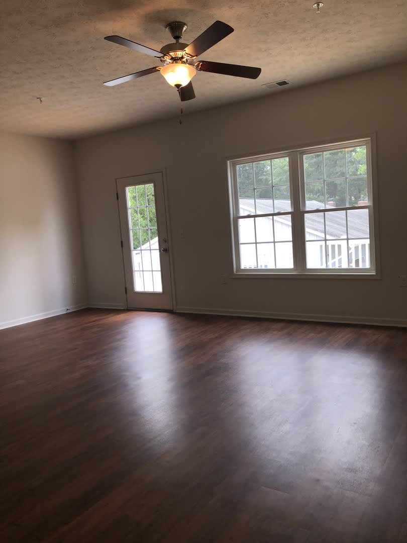Two Primary Suite Apartment Townhouse – photo 4