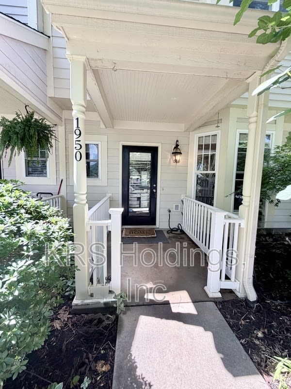 1950 Tudor Ct – photo 1