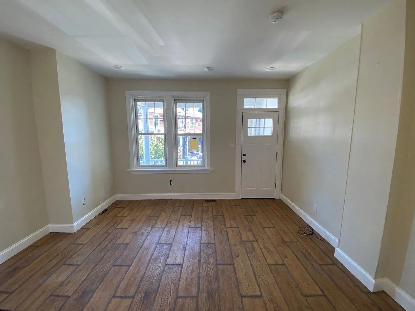 Stylish 3-Bedroom 2.5 Bath Available in Lancaster City – photo 3