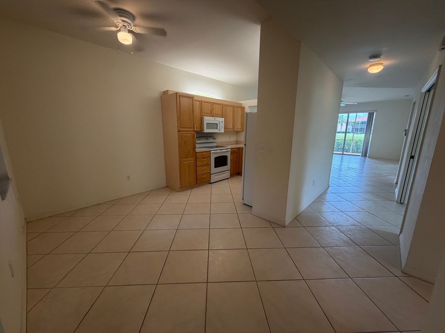 Annual Rental 3 Bed 2 Bath Condo With 1 Car Garage In Sherwood – photo 5