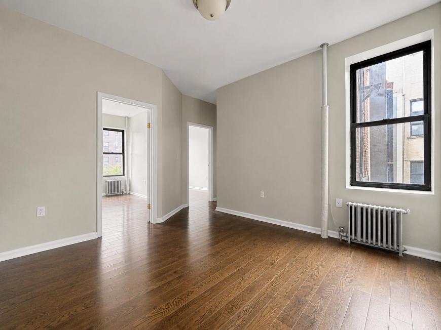 2254 5th Avenue – photo 2