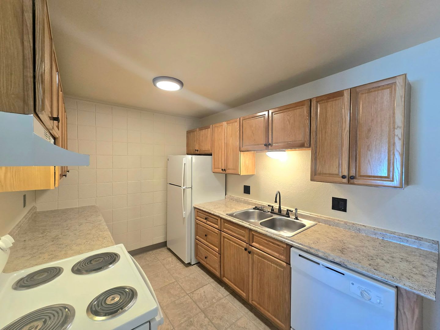 706 2nd St – photo 5