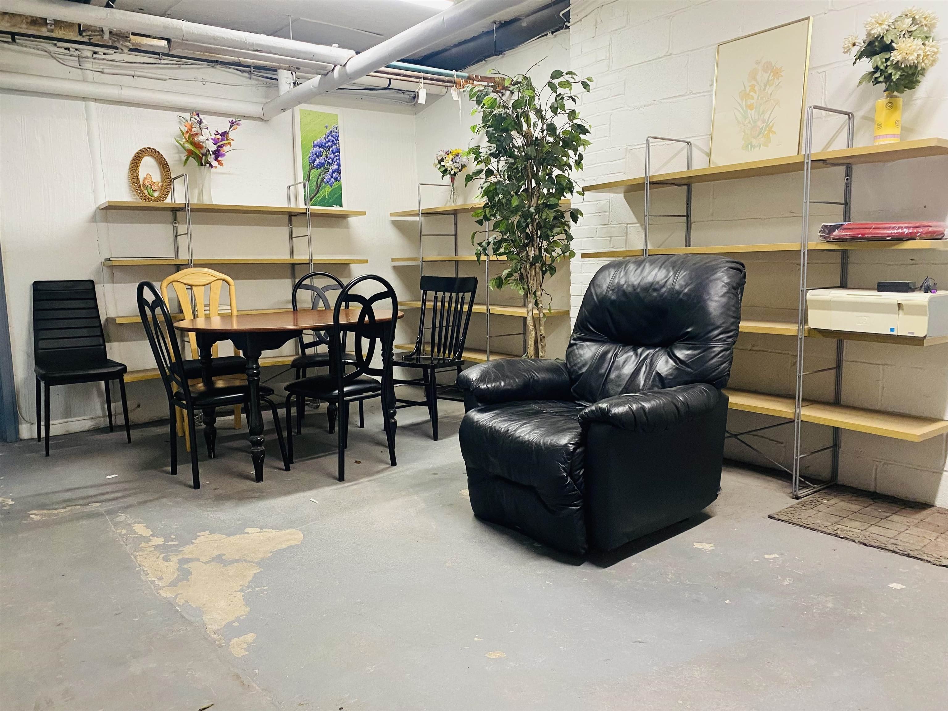 965 Avenue C – photo 3
