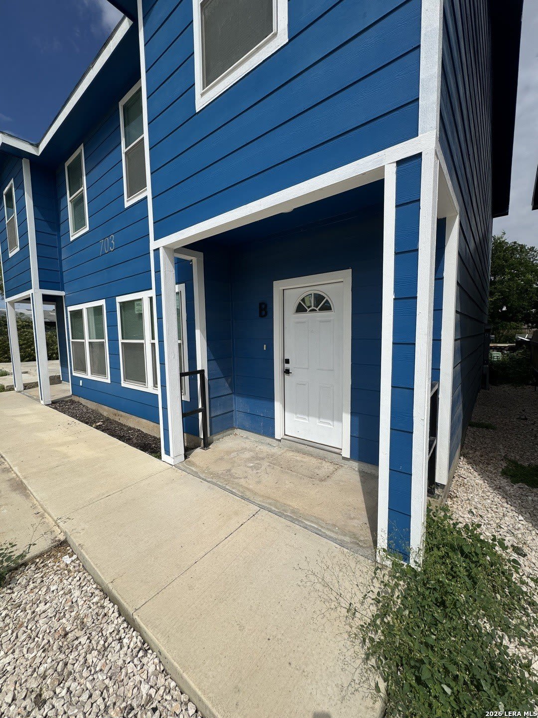 703 N 3RD ST – photo 3