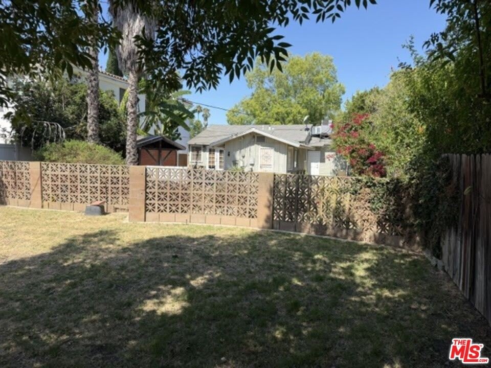 5136 Noble Ave – photo 5