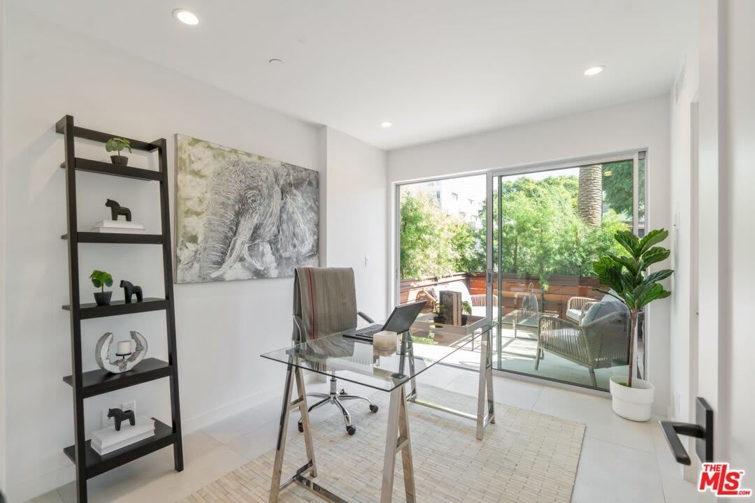 7150 Willoughby Ave – photo 5