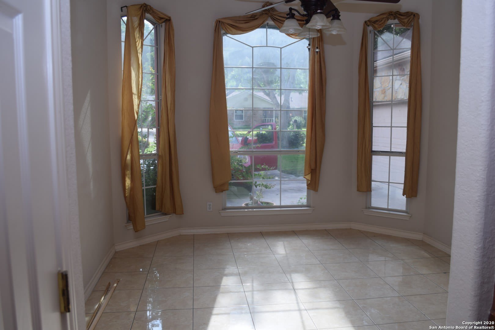 2530 MARILYN KAY ST – photo 3