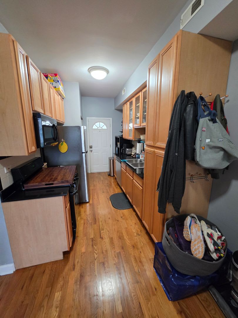1151 E 61St St – photo 4