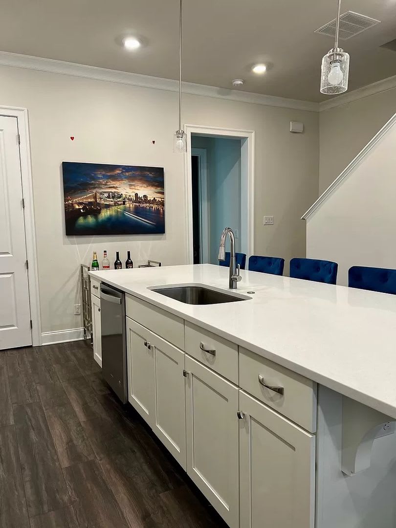 Room in 3 Bedroom Home at La Dawn Ln NW – photo 5
