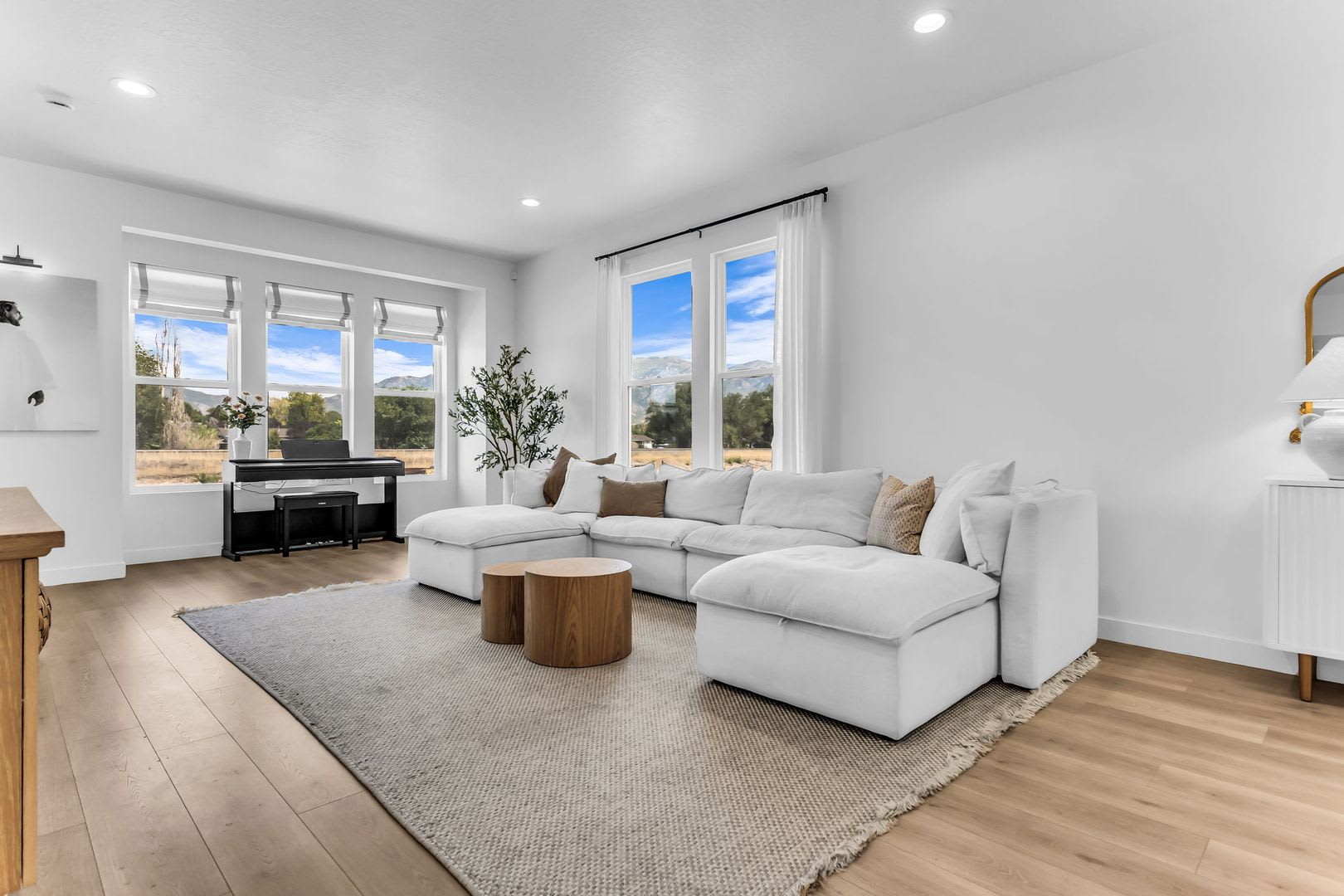 Brand New End Unit Townhome in Layton – photo 4