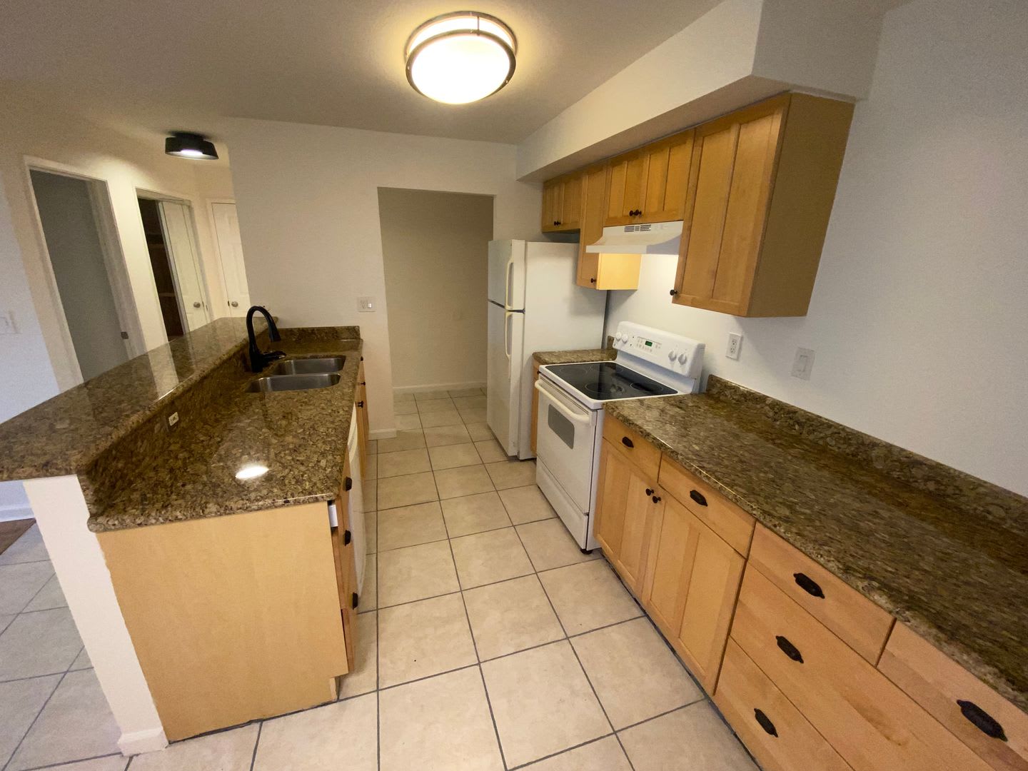 Free One Month Promotion Applied For This Unit Charming Updated 1 Bedroom Apartment In Oakland Adams Point Neighborhood – photo 3