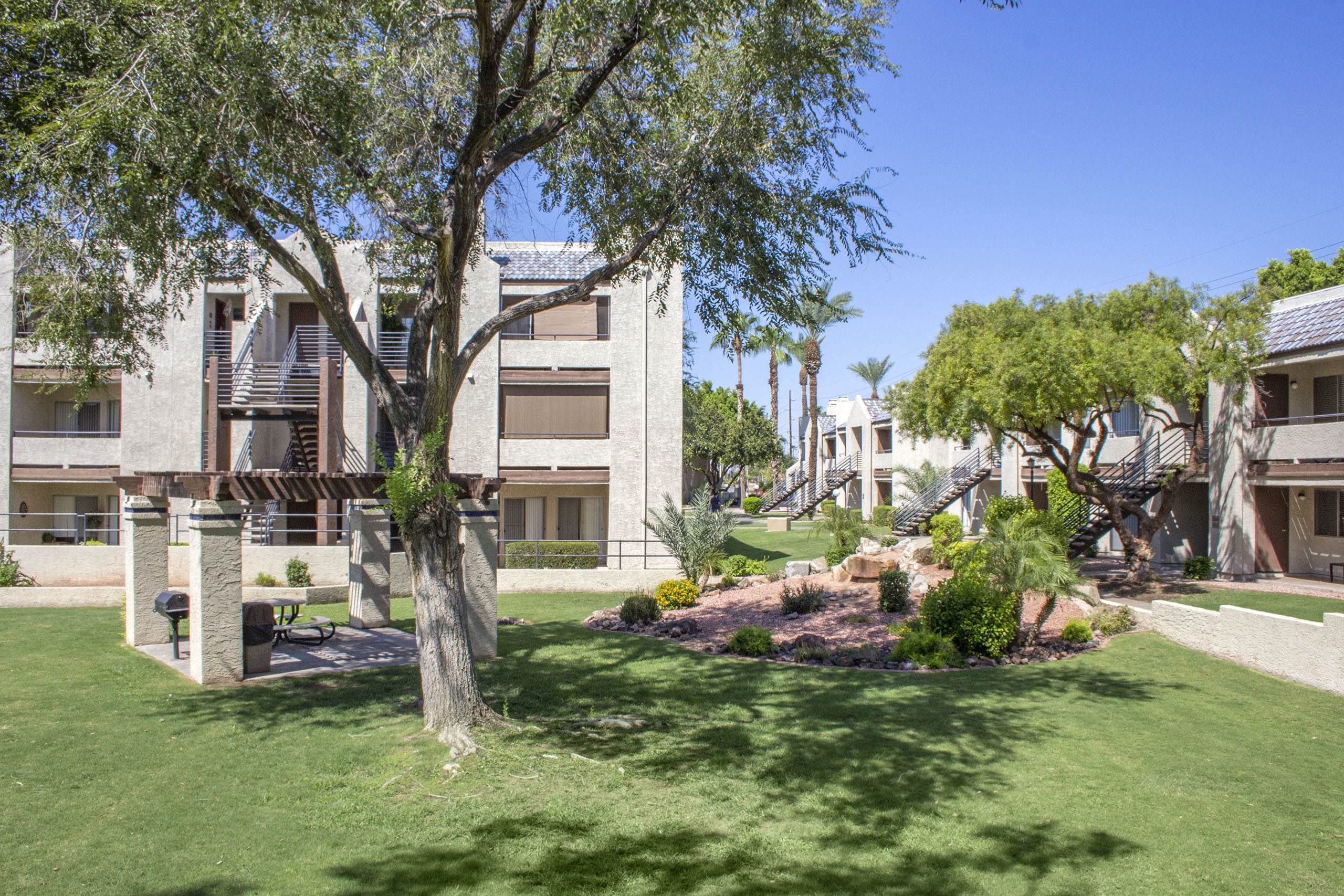 Meadow Glen Apartments – photo 5