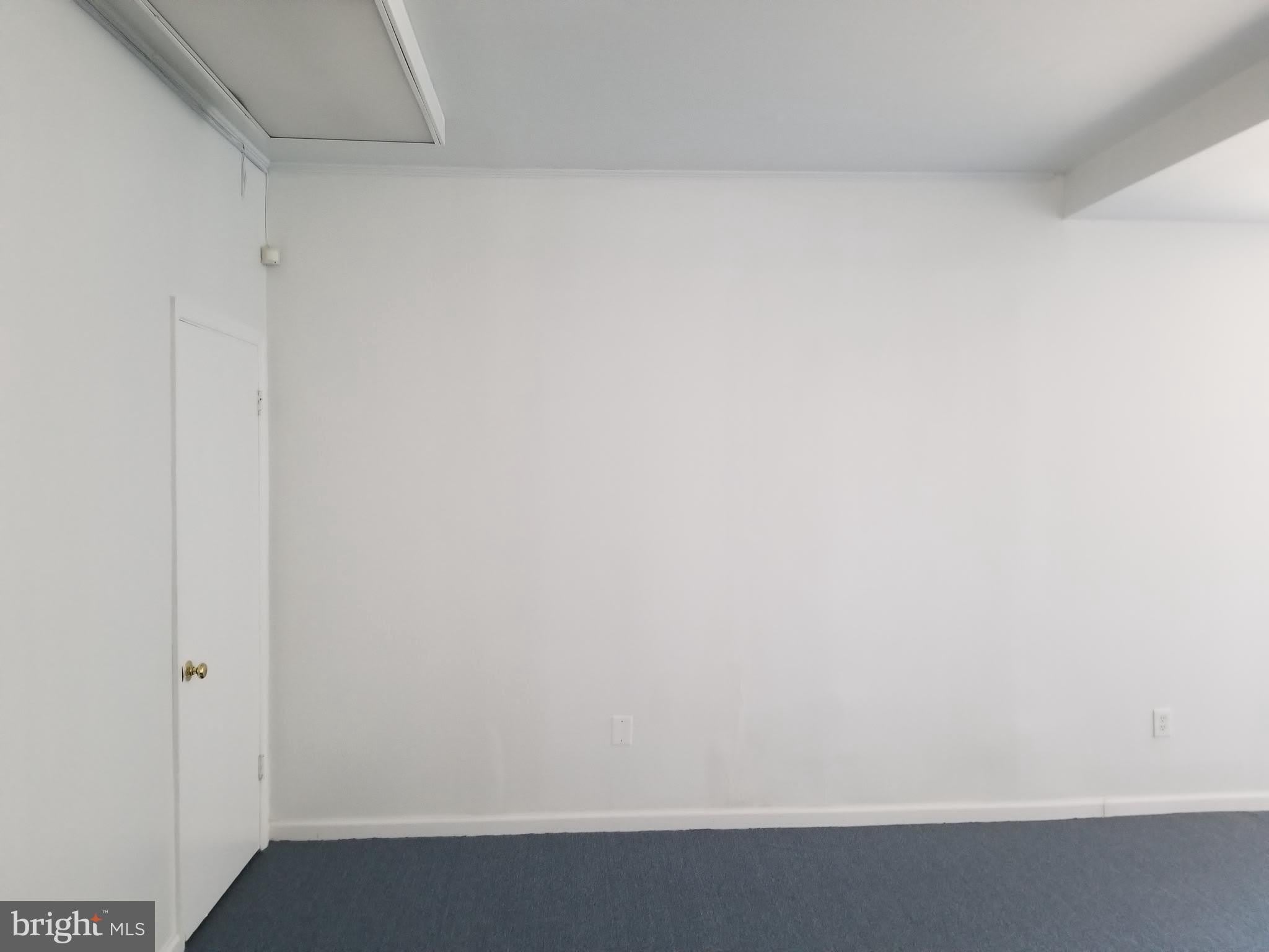 4121 CHATELAIN Road – photo 3